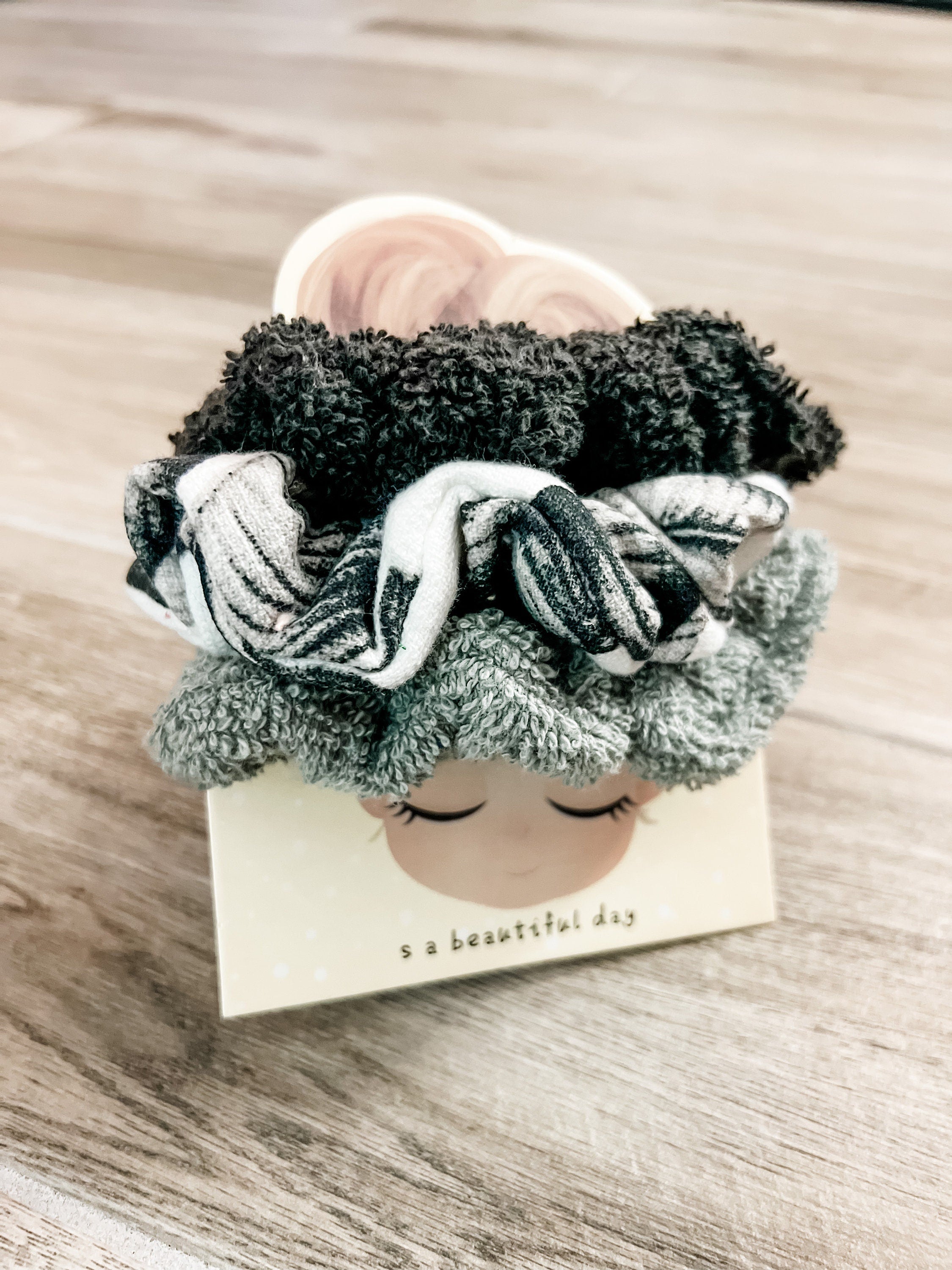 Silver Leaf 3PC Towel Scrunchie Pack