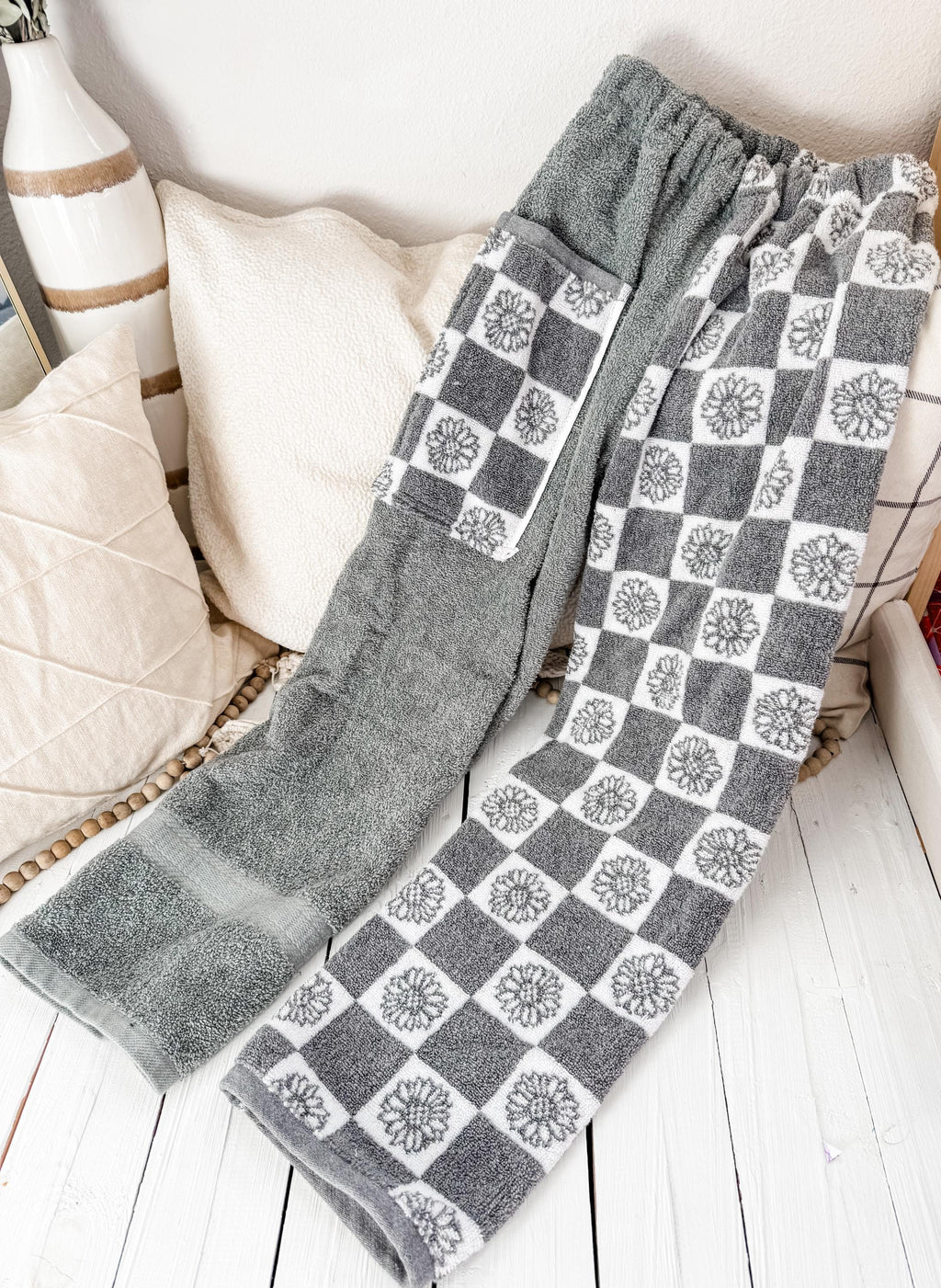Checkerboard Daisy Towel Pants