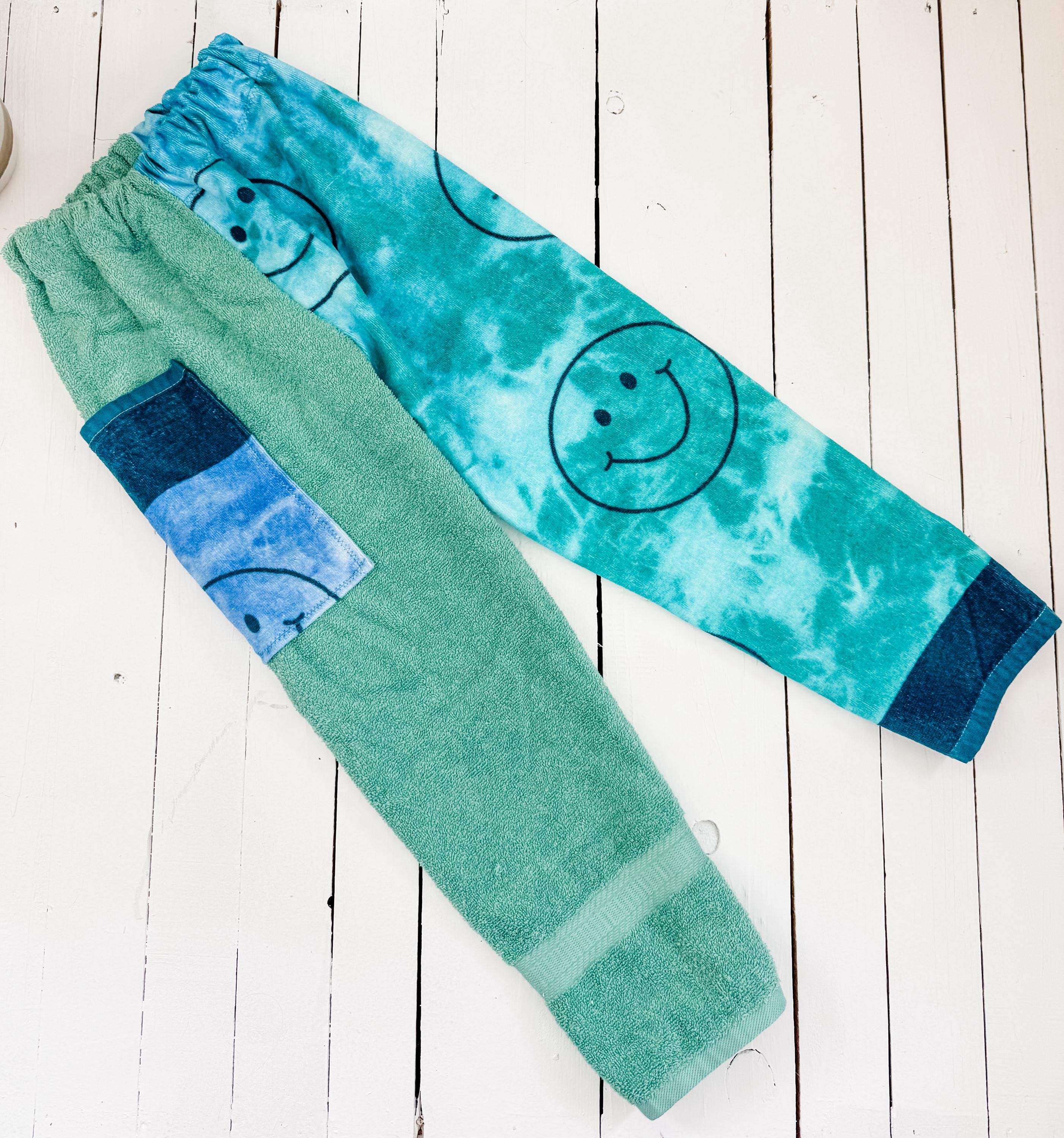 Blue Tiedye Smile Towel Pants