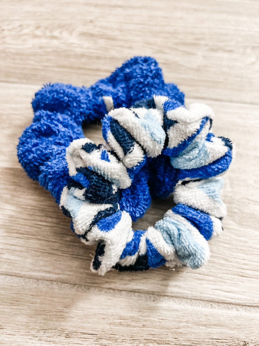 Blue Vintage 2PC Towel Scrunchie Pack