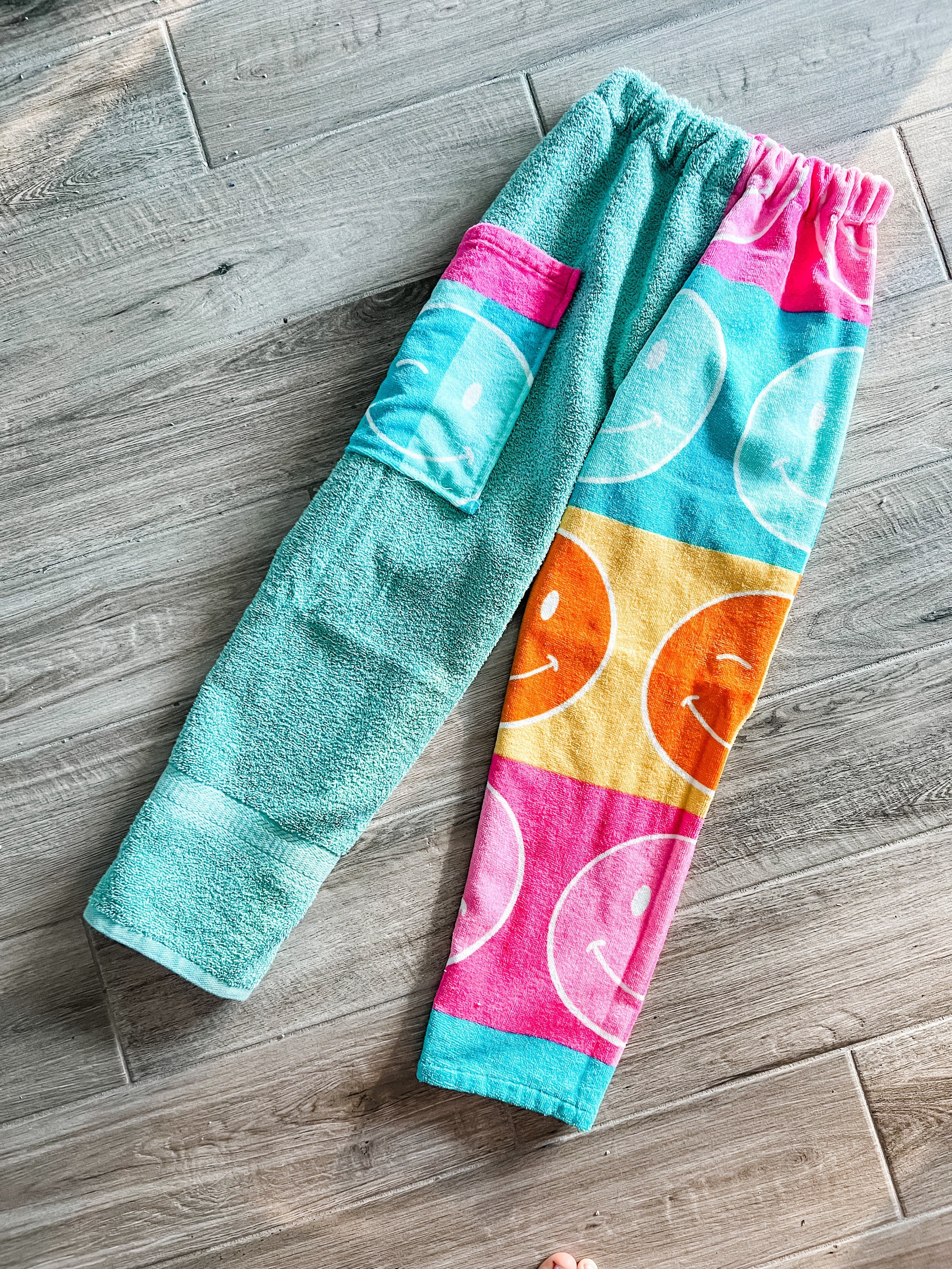 Happy Face Pop Art Towel Pants
