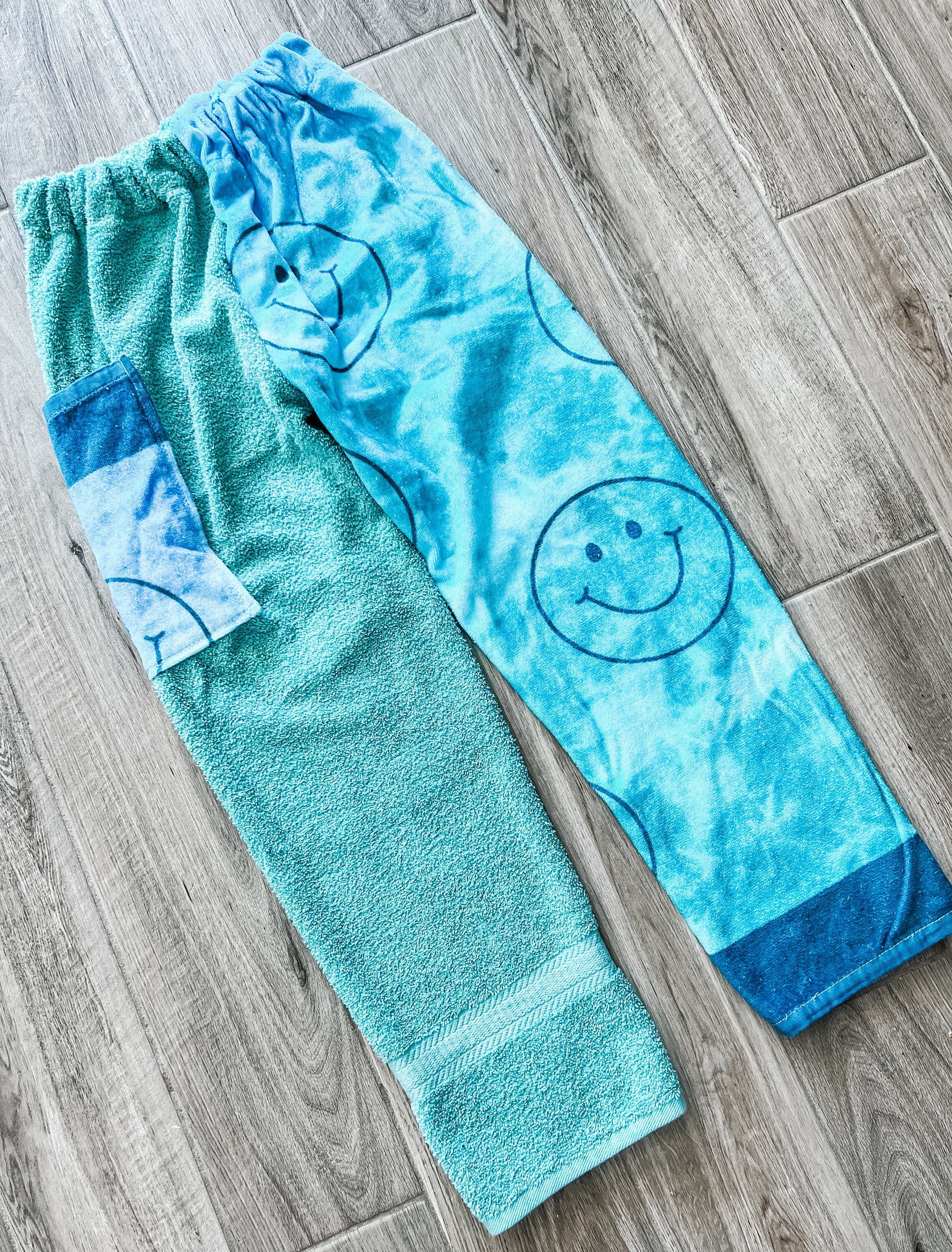 Blue Tiedye Smile Towel Pants